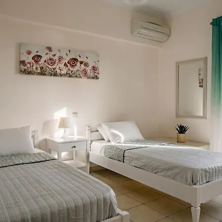 Christina Pool And Sea Views, Nissaki, Kaminaki Vila